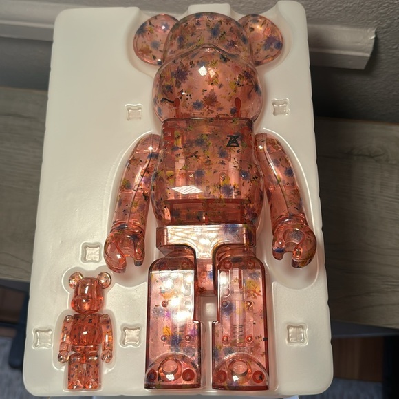 Authentic Bearbrick - Picture 1 of 8